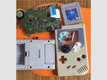 Abbildung: Gameboy Nindendo PlayStation Commodire XBox 